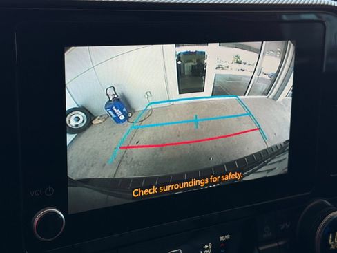 Used 2025 Toyota Highlander XSE AWD/4WD image 23