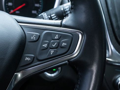 Used 2021 Chevrolet Equinox LT image 19