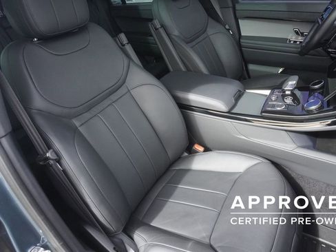 Used 2023 Land Rover Range Rover Sport SE Dynamic image 24