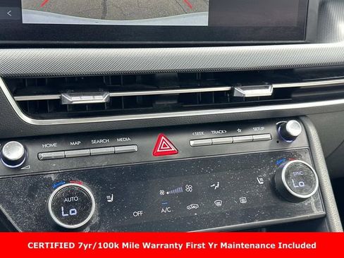 Used 2025 Hyundai Sonata SEL FWD image 21