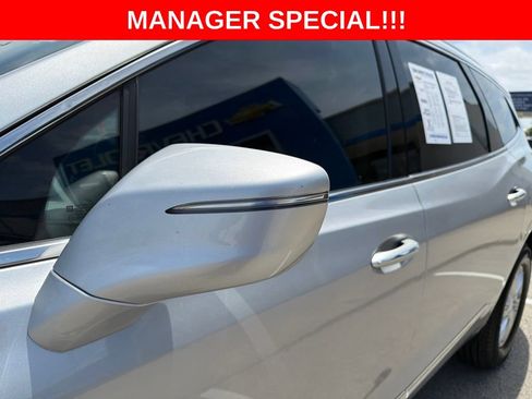 Used 2019 Buick Enclave Essence FWD image 15