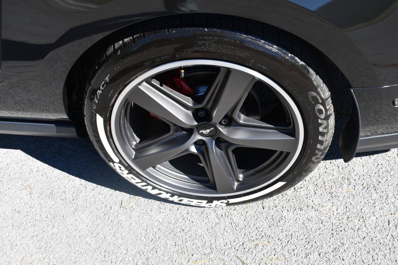 Used 2010 Ford Mustang GT Premium RWD image 37
