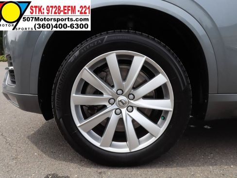 Used 2017 Volvo XC90 T5 Momentum w/ Vision Package AWD/4WD image 27