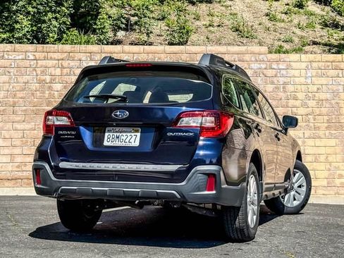 Used 2018 Subaru Outback 2.5i image 17