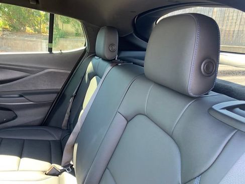Used 2026 Buick Envista Sport Touring w/ Convenience I Package FWD image 12