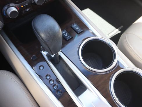 Used 2016 Nissan Pathfinder SL w/ SL Premium Package image 22