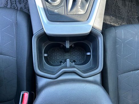 Used 2023 Toyota RAV4 AWD Hybrid image 20