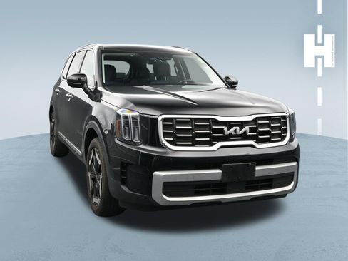 Used 2023 Kia Telluride S FWD image 1