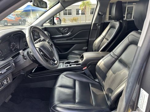 Used 2021 Lincoln Corsair FWD w/ Convenience Package image 11