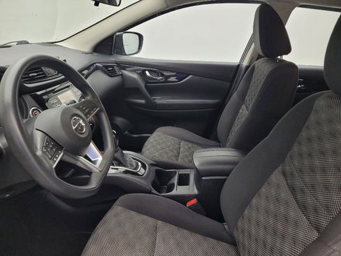 Used 2018 Nissan Rogue Sport SV image 17