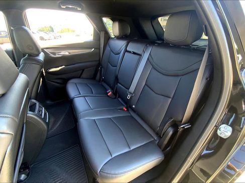 New 2025 Cadillac XT5 Luxury image 28