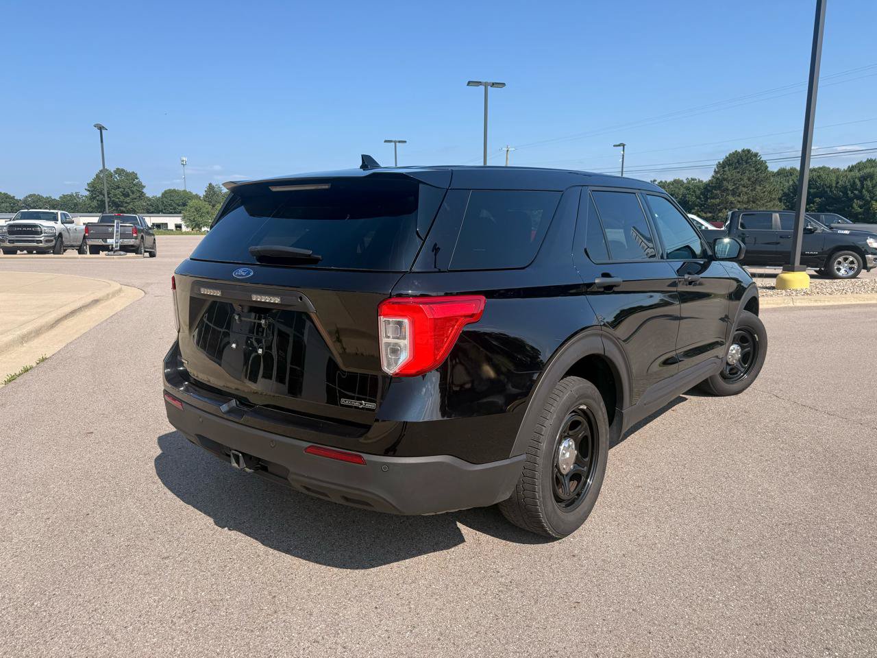 Used 2020 Ford Explorer 4WD Police Interceptor w/ Ready For The Road Package image 3