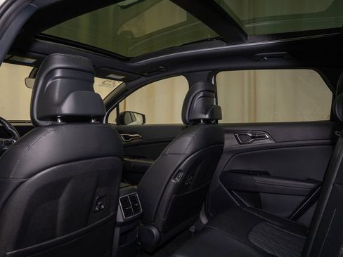 Certified 2025 Kia Sportage X-Pro image 9