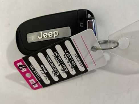 Used 2023 Jeep Compass Limited AWD/4WD image 32