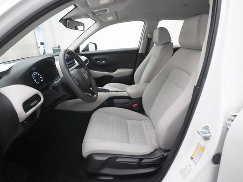 Certified 2023 Honda HR-V LX image 7