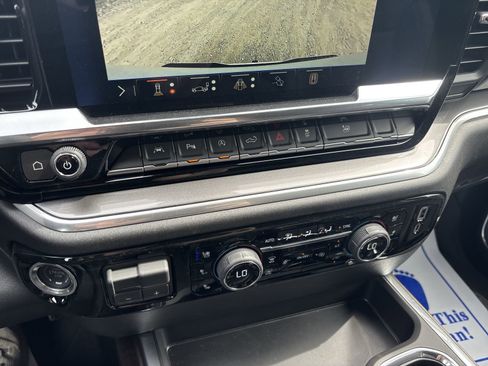New 2026 Chevrolet Silverado 1500 High Country w/ High Country Premium Package AWD/4WD image 21