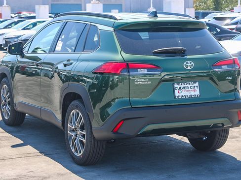 New 2026 Toyota Corolla Cross XLE FWD image 7