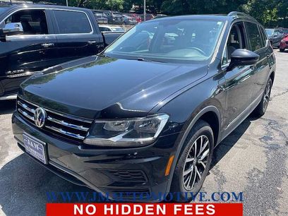 Used 2021 Volkswagen Tiguan SE w/ Panoramic Sunroof Package