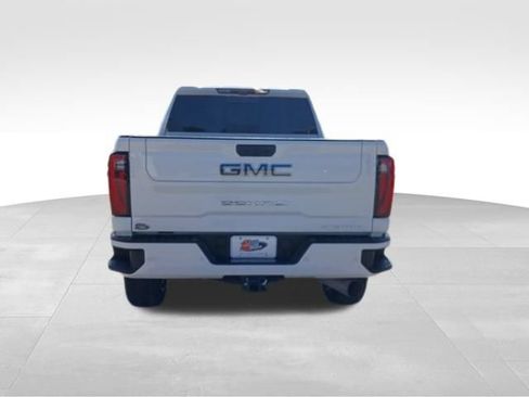 Certified 2026 GMC Sierra 2500 Denali Ultimate w/ Snow Plow Prep/Camper Package AWD/4WD image 4