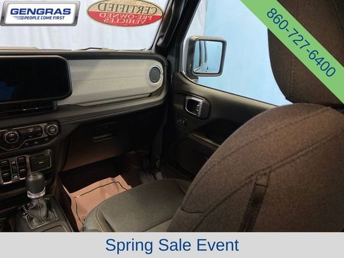 Used 2025 Jeep Wrangler Unlimited Sahara w/ Safety Group AWD/4WD image 28