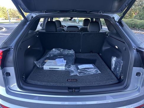 New 2026 Volkswagen Atlas Cross Sport SE image 24