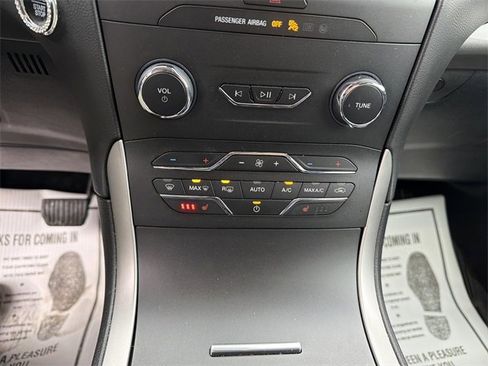 Used 2020 Ford Edge SEL w/ Convenience Package image 22