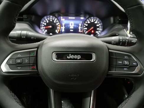New 2026 Jeep Compass Latitude image 16