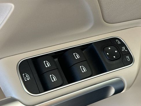 Certified 2023 Mercedes-Benz GLB 250 4MATIC image 13