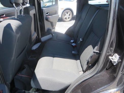 Used 2012 Jeep Liberty Sport image 13