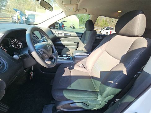 Used 2020 Nissan Pathfinder S AWD/4WD image 13
