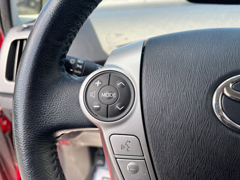 Used 2013 Toyota Prius Five FWD image 14