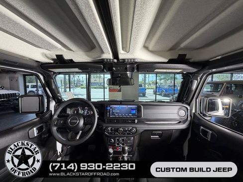 Used 2024 Jeep Wrangler Unlimited Rubicon 4xe AWD/4WD image 22