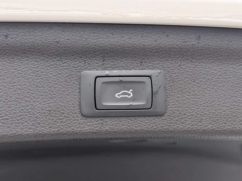 Used 2025 Audi Q3 2.0T Premium AWD/4WD image 13