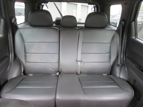 Used 2011 Ford Escape Limited w/ 302A Rapid Spec Order Code image 19