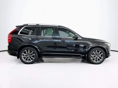 Used 2016 Volvo XC90 T6 Momentum w/ Momentum Plus Package AWD/4WD image 10