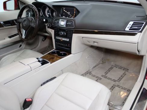 Used 2014 Mercedes-Benz E 350 4MATIC image 23