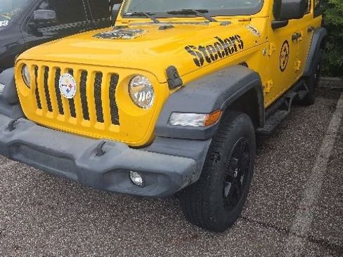 Used 2020 Jeep Wrangler Unlimited Sport S AWD/4WD image 2