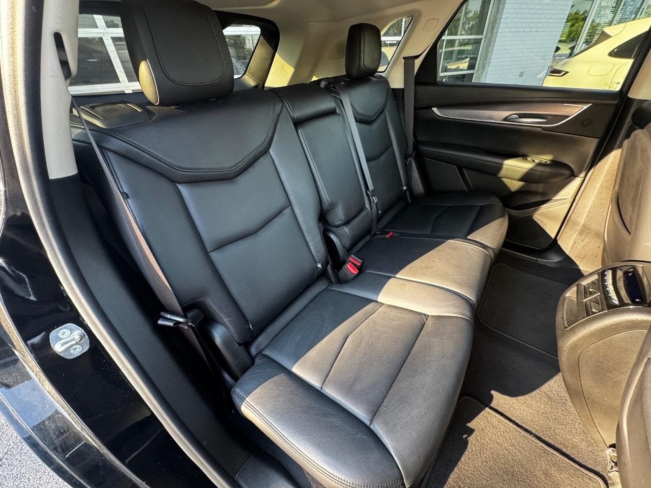 Used 2018 Cadillac XT5 Premium Luxury FWD image 10