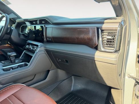 Used 2025 GMC Sierra 1500 Denali Ultimate AWD/4WD image 26