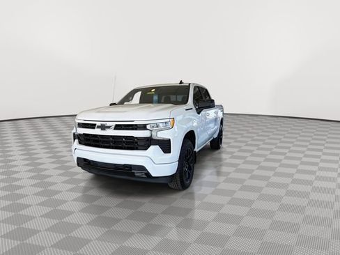 Certified 2024 Chevrolet Silverado 1500 RST w/ Convenience Package II AWD/4WD image 4