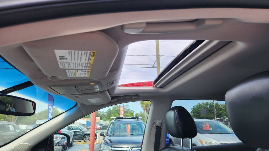 Used 2016 Nissan Pathfinder Platinum FWD image 27