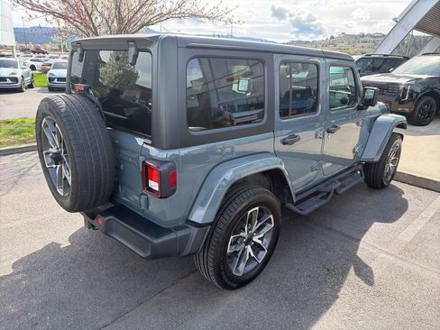 Used 2024 Jeep Wrangler Unlimited w/ Convenience Group image 2