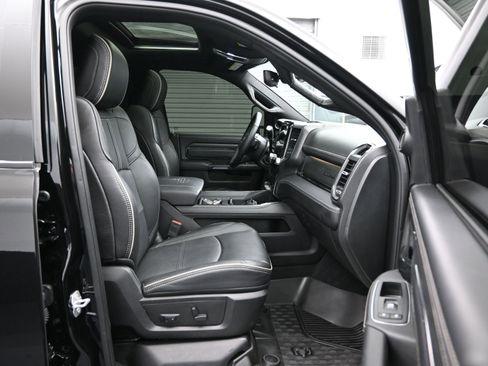 Used 2024 RAM 2500 Limited image 12