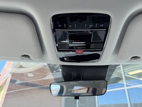 Used 2025 Hyundai Santa Fe SEL FWD image 24