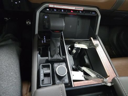 New 2025 Toyota Tundra Platinum AWD/4WD image 27