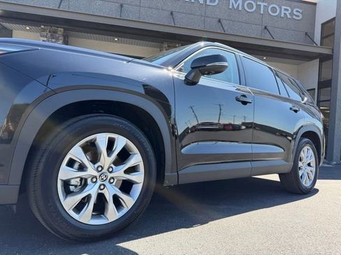 Used 2026 Toyota Grand Highlander Limited image 21