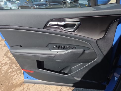 New 2026 Kia Sportage EX image 7
