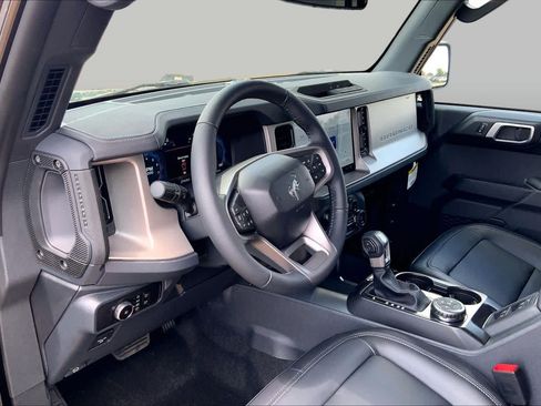 New 2026 Ford Bronco Outer Banks AWD/4WD image 8