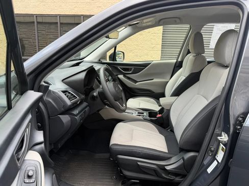 Used 2023 Subaru Forester AWD/4WD image 21