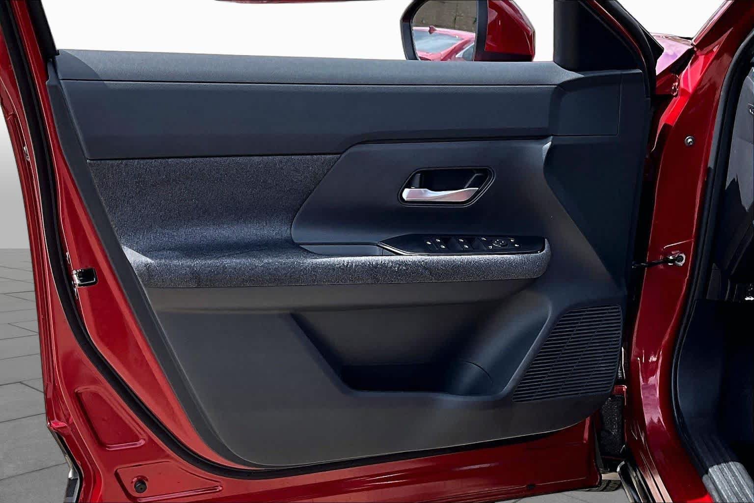 Certified 2025 Nissan Kicks SV FWD image 22